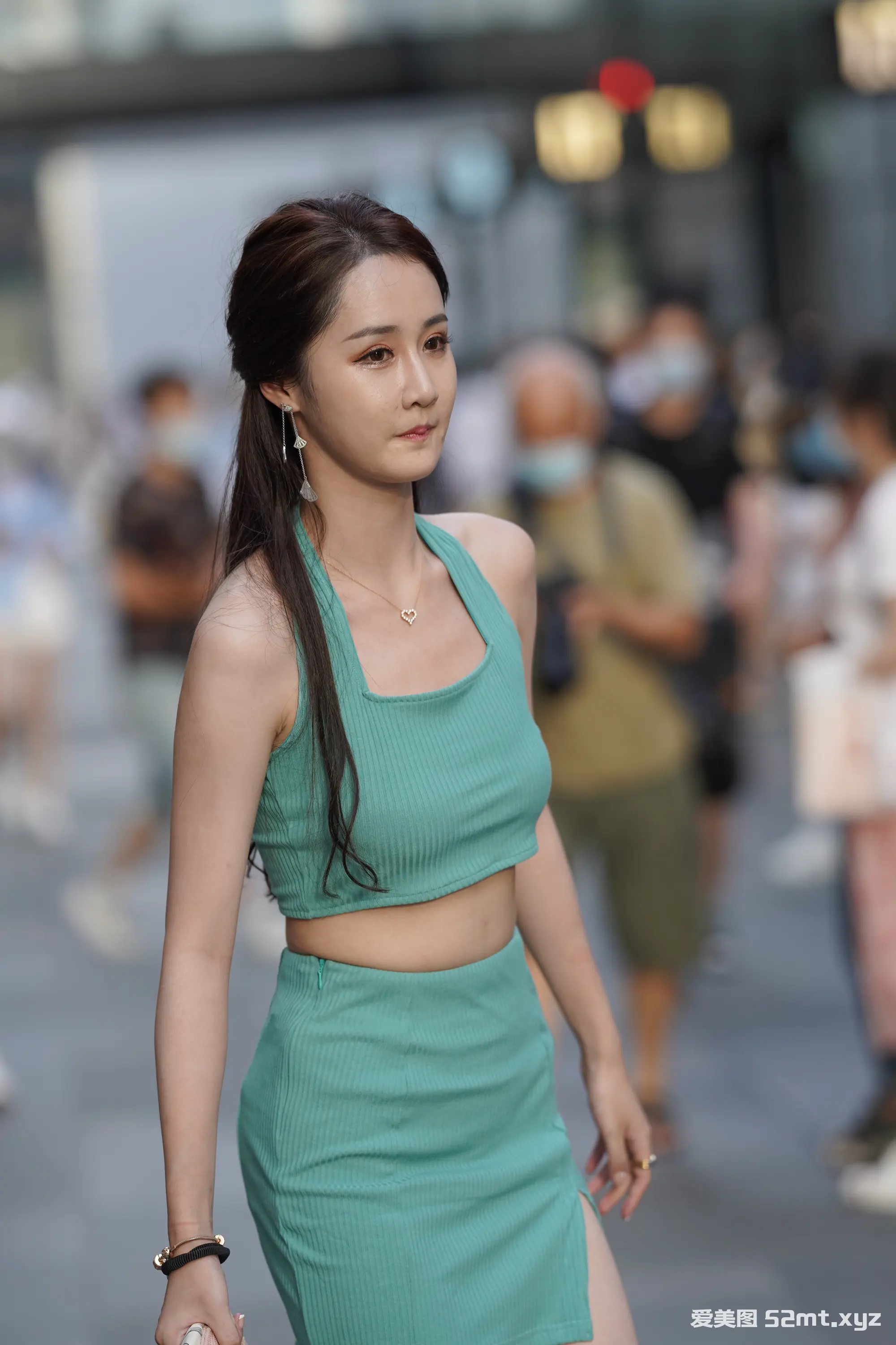 清新气质短裙美女【287P+1V_3.4G】 精品模拍-第2张