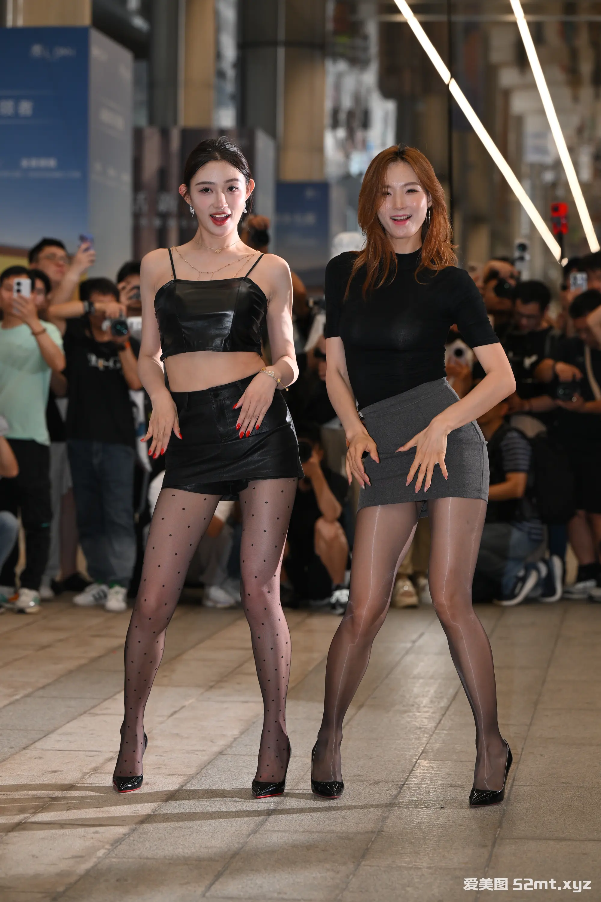 两位黑丝美腿嫩模【117P_2.4G】 精品模拍-第1张