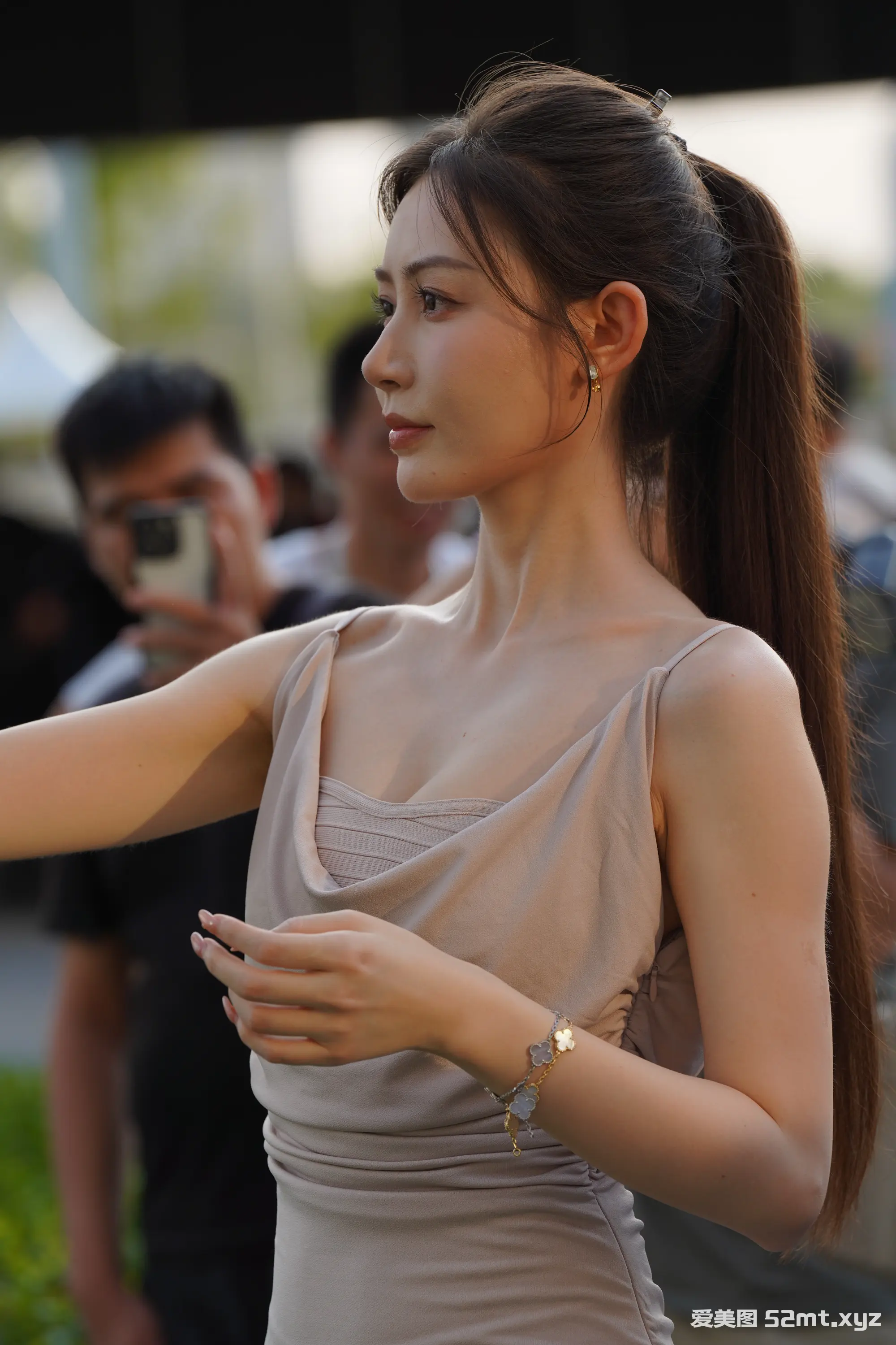 气质高跟包臀裙女神【159P_2.6G】 精品模拍-第1张